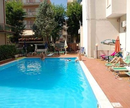 Hotel Costa D'Oro Rimini Kültér fotó